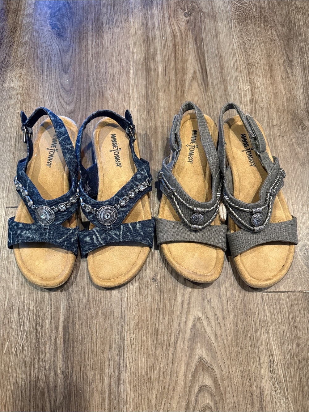 Minnetonka Womens Silvie Beige & Denim Canvas Cushioned Slingback Sandals Size 7